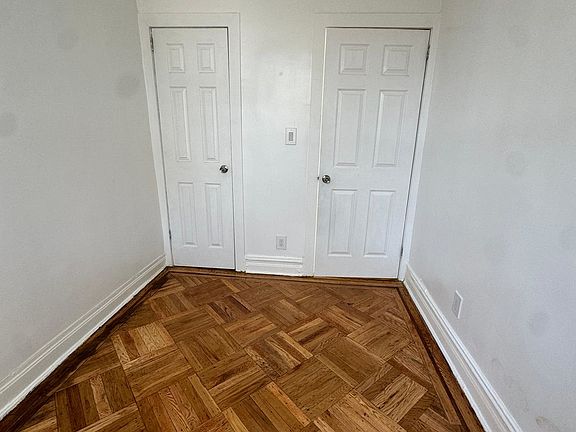 5th image of 216 E 93rd St #2R