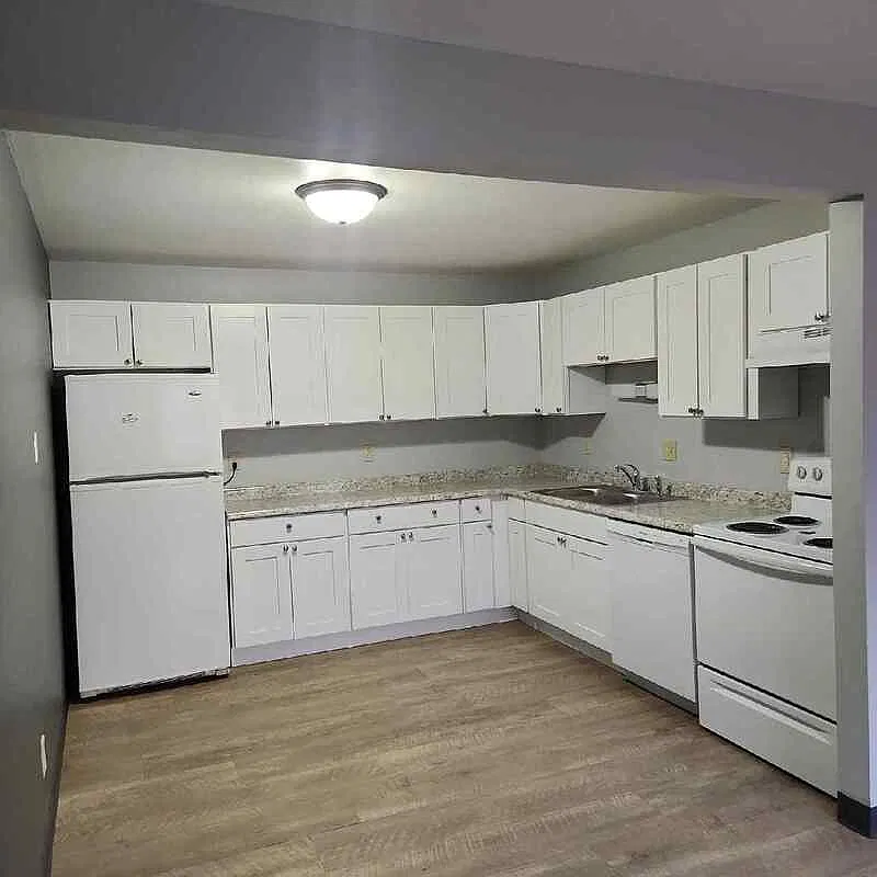 2 bed, 1.0 bath, $999 — Photo 1