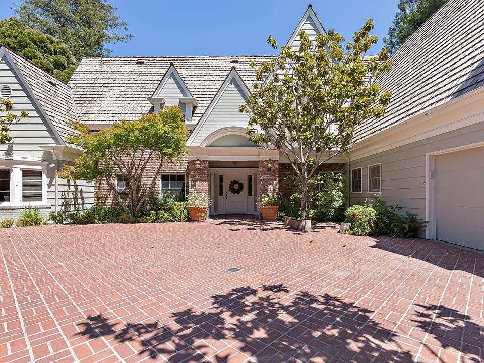 1st image of 35 Aster Ave