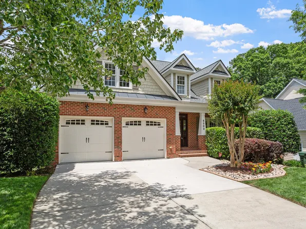 5302 Highcroft Dr, Cary, NC 27519