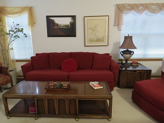 3rd image of 1218 Brookdale Dr