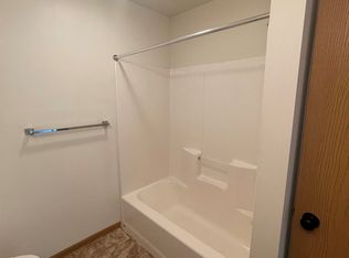 7849 Commerce Park, Dubuque, IA 52002