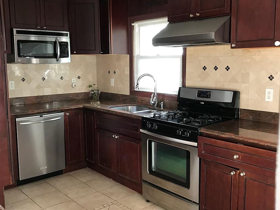 2nd image of 9107 Columbia Ave #1