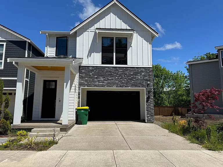 15653 NW Raywood Ln — Photo 1