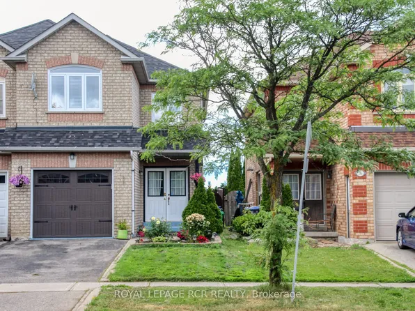 74 Fountainbridge Dr, Caledon, ON L7E 1V6