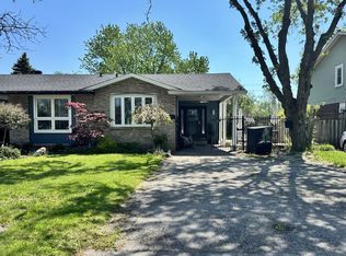 637 Lomond Cres, Burlington, ON L7L 2N8