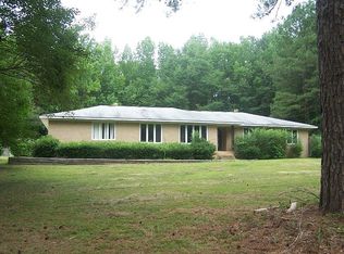 564 Kershaw Country Club Rd, Kershaw, SC 29067