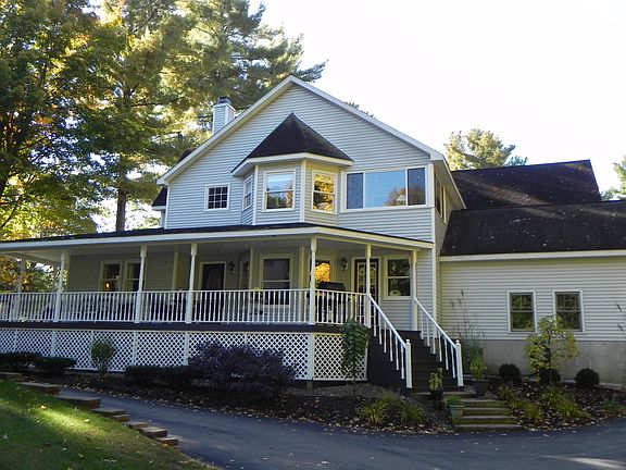 2nd image of 42 Sicada St