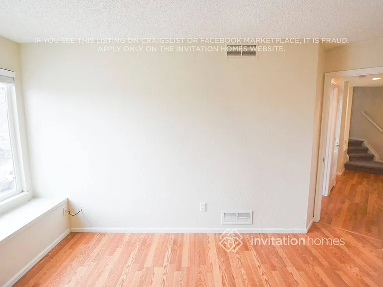 1572 Beacon Hill Dr — Photo 9