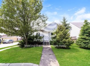 21407 Syracuse Ave, Warren, MI 48091