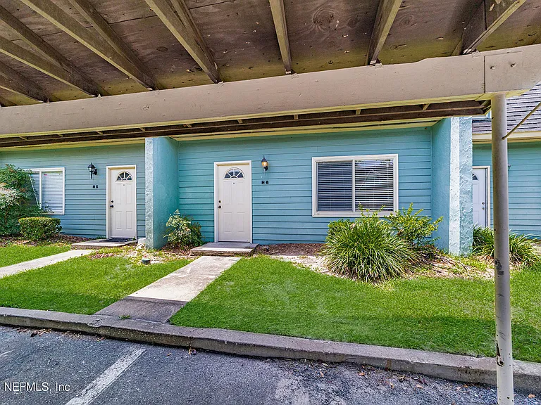 501 SW 75th St #H6 — Photo 5