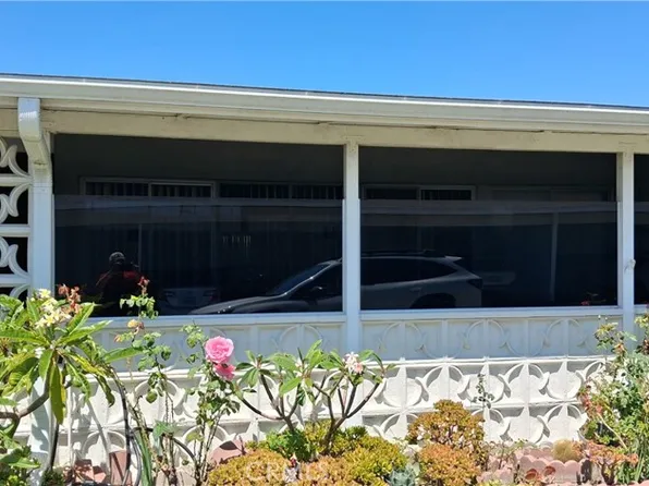 1282 Golden Rain Rd, Seal Beach, CA 90740