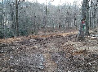 1357 Chestnut Grove Rd, Spruce Pine, NC 28777