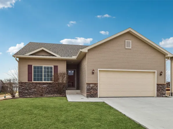 500 SE 13th St, Grimes, IA 50111