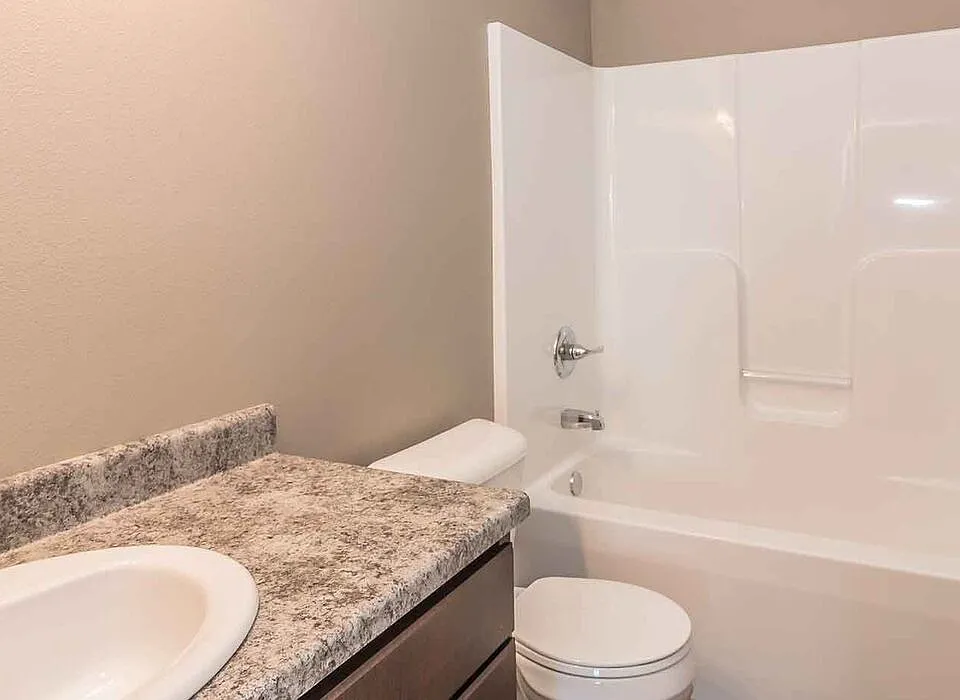 407 W Opal Ln