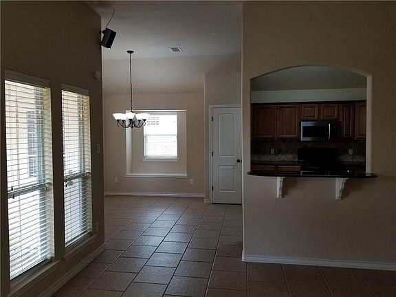 5th image of 6153 Ortiz Dr