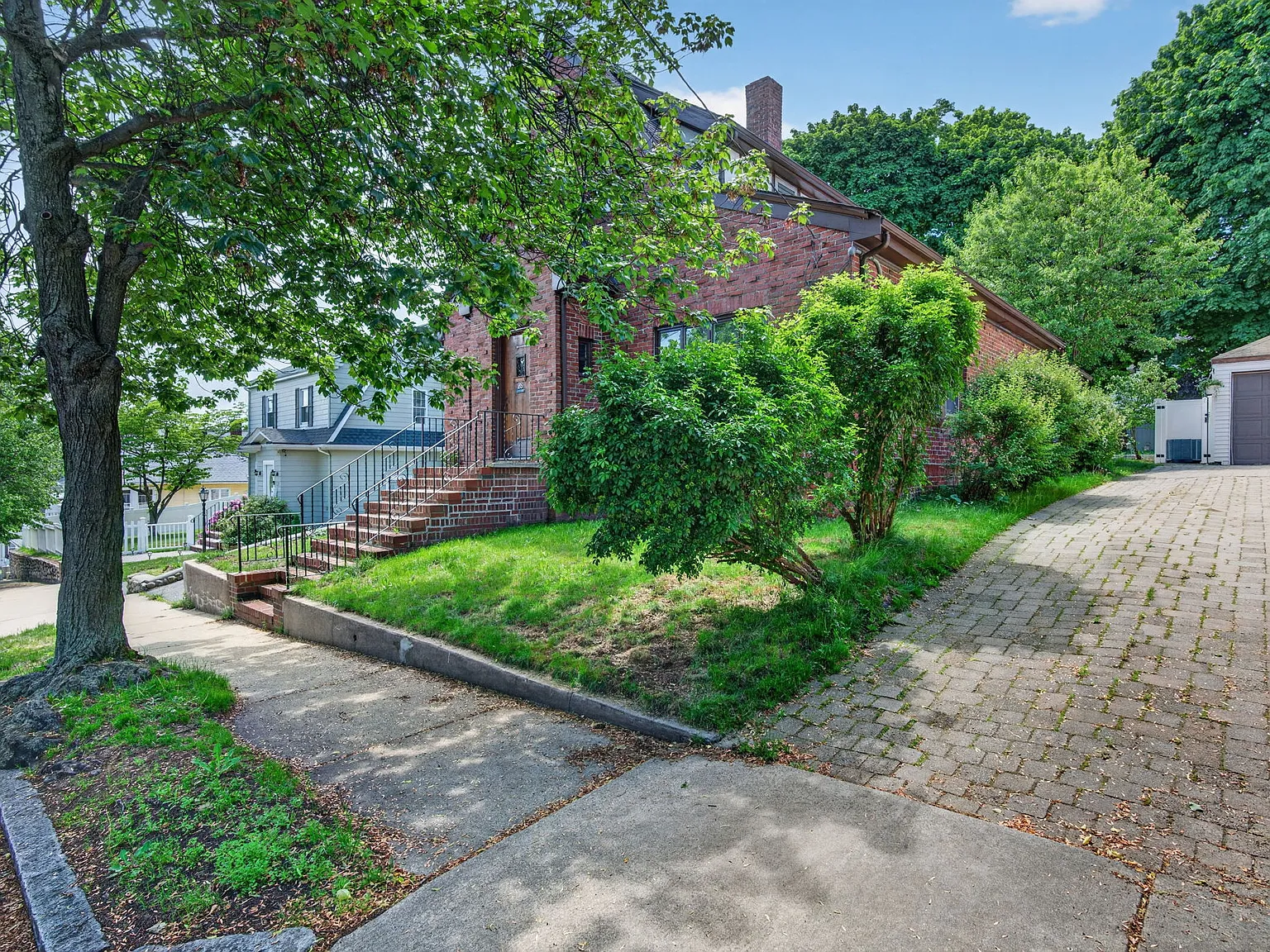 3 bed, 1.5 bath, 2797 sqft, $4,000 — Photo 3