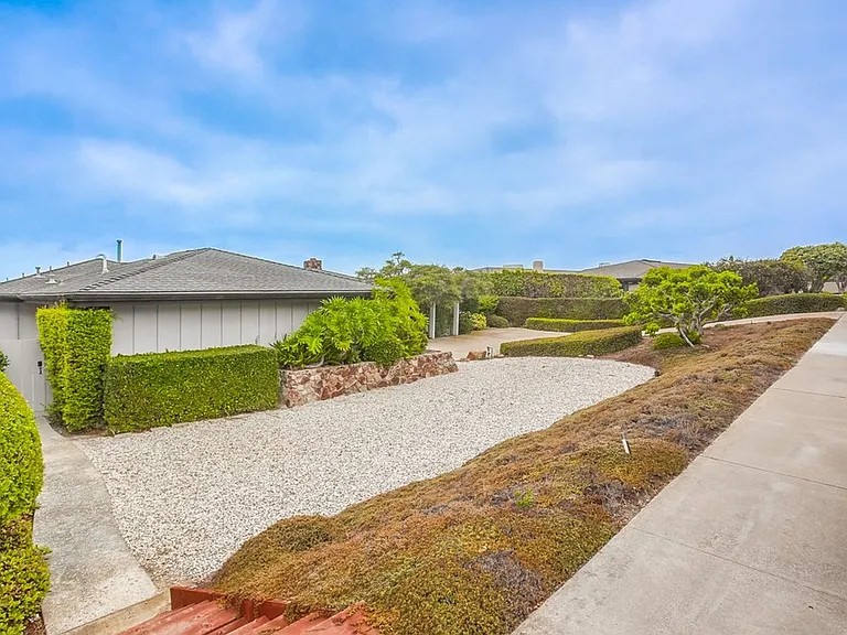 8302 Prestwick Dr — Photo 9