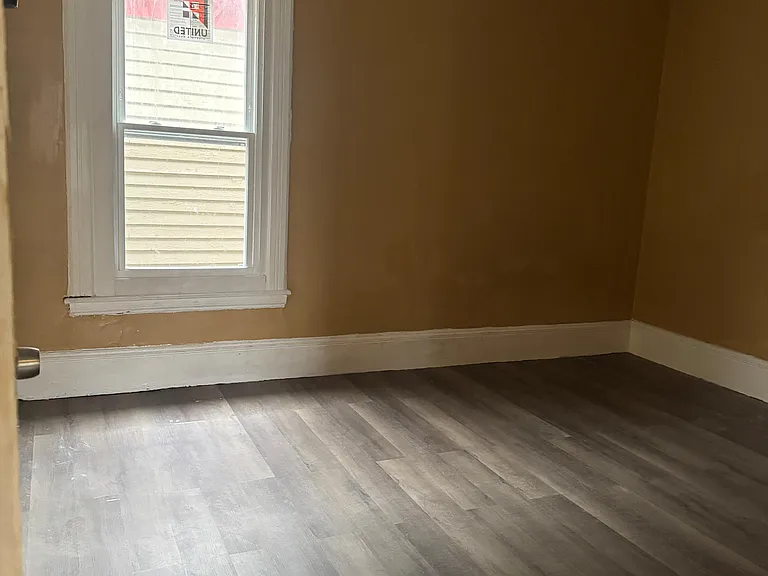 1102 Butternut St #2 — Photo 9
