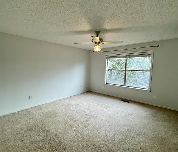 1722 Saint Charles Pl — Photo 18