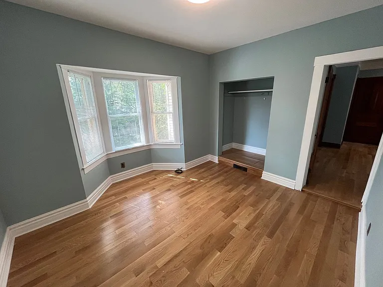 921 W Huron St — Photo 10