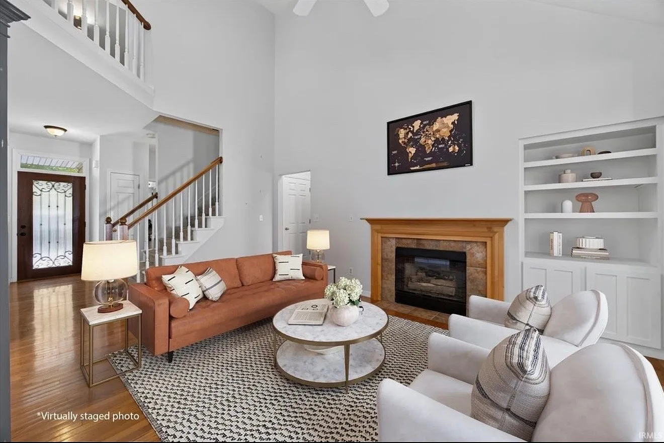 3 bed, 2.5 bath, 2185 sqft, $2,436 — Photo 2