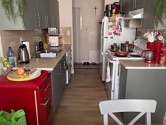 3rd image of 10604 110th Ave NW #205