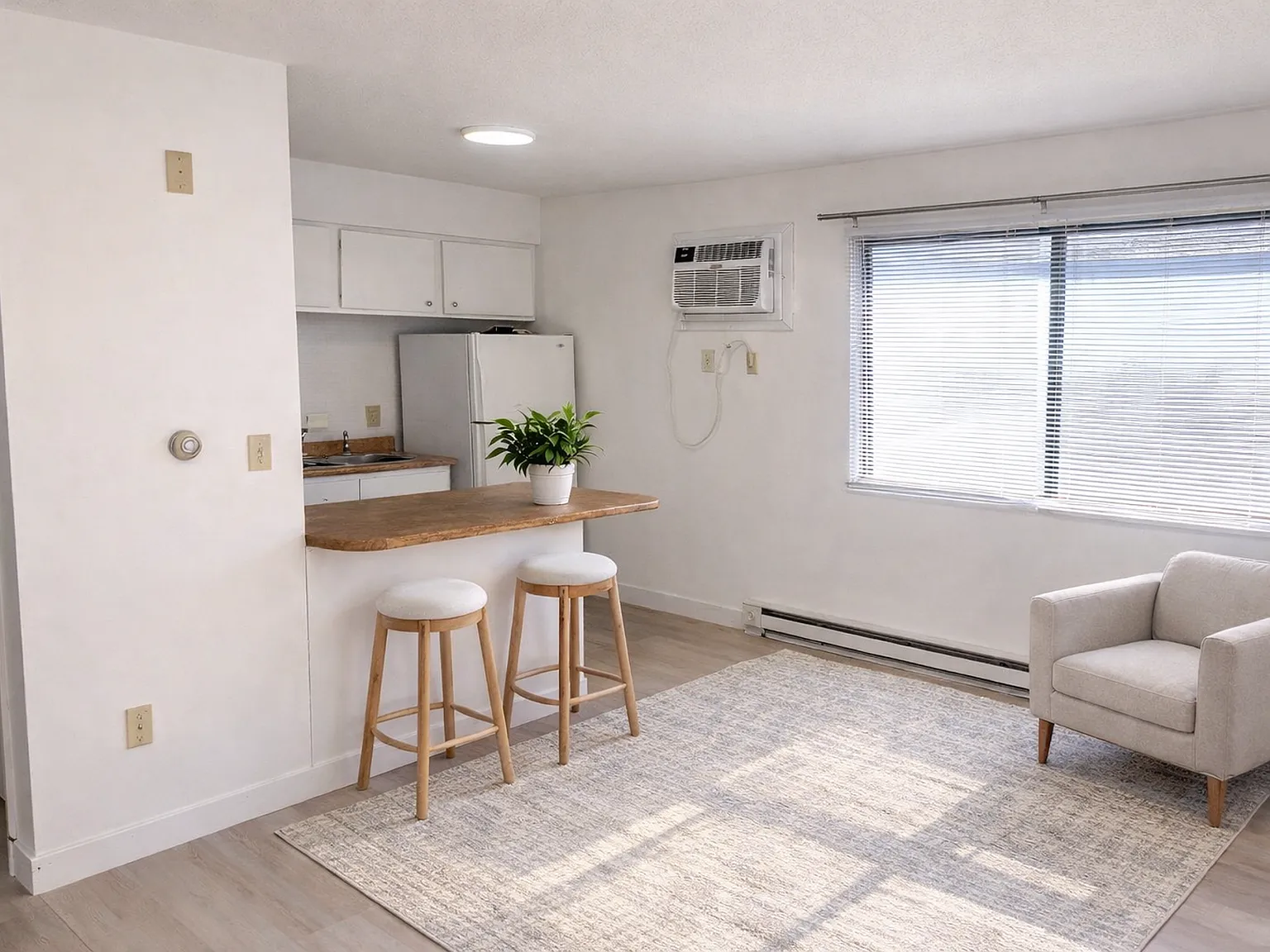 Riverstone Apartments — Photo 1