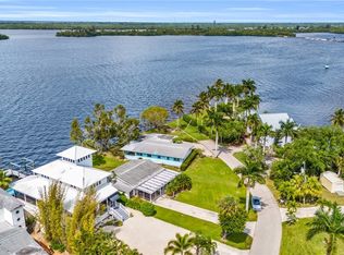 4567 E Riverside Dr, Fort Myers, FL 33905