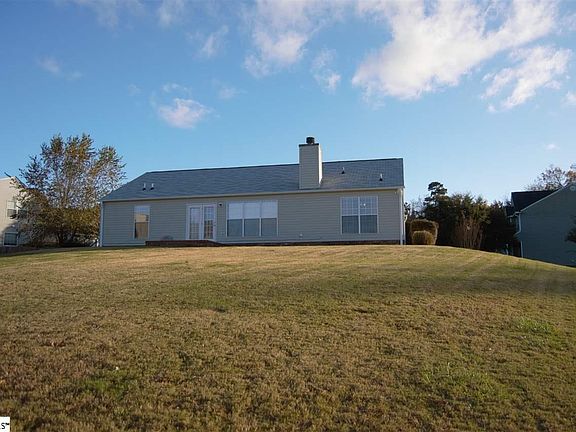 2nd image of 318 Oakboro Ln