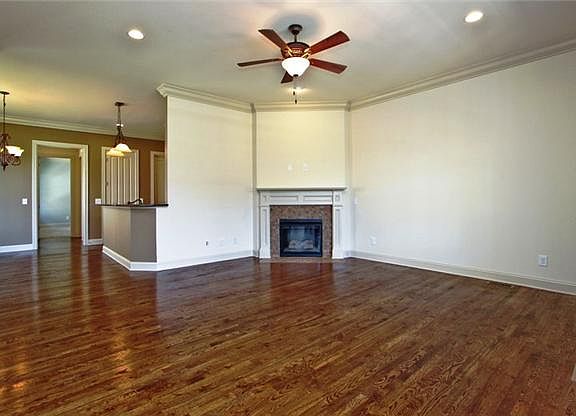 4th image of 1816 Townsend Boulevard Lot #1210