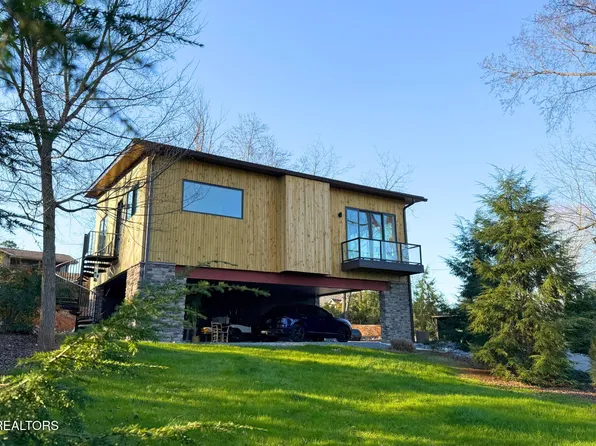 1879 Coulter Shoals Cir, Lenoir City, TN 37772