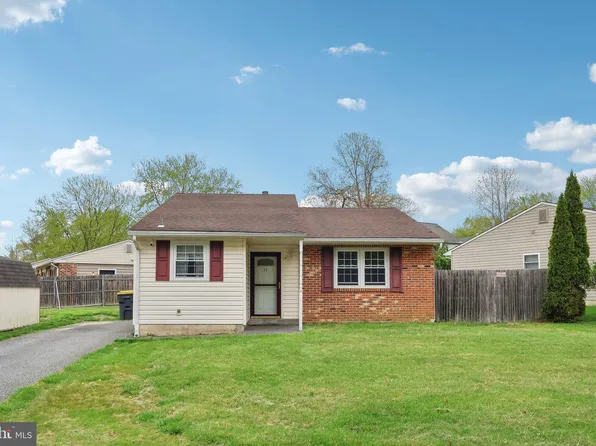 11 Verdi Cir, Newark, DE 19702