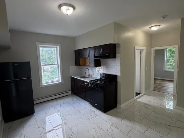 470 21st St APT 3L, Irvington, NJ 07111