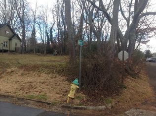 99999 Frances St, Asheville, NC 28806