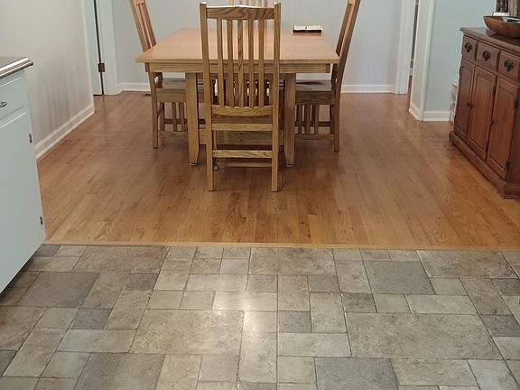 5th image of 401 Greenwood Dr