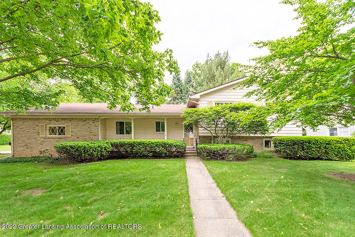 1611 Cahill Dr photo 1