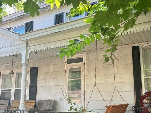 108 W Elkton Rd, Hamilton, OH 45011