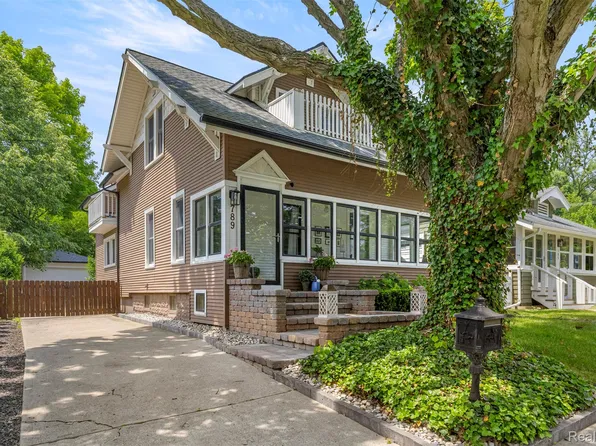 789 Carpenter St, Northville, MI 48167