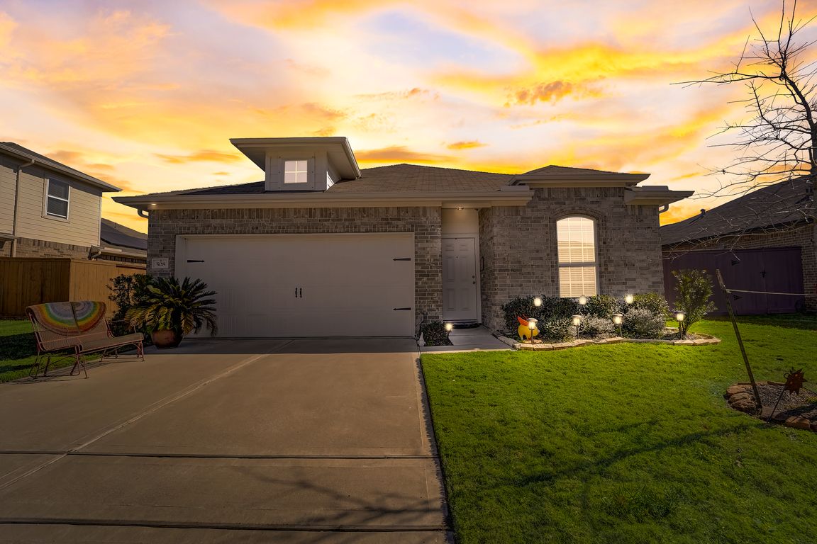 508 Marsh Hawk Ct, Clute, TX 77531 MLS 71857450 Zillow