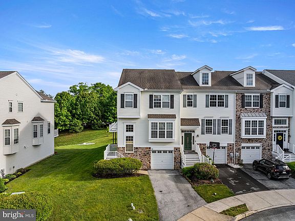 2nd image of 34 Shoreham Dr