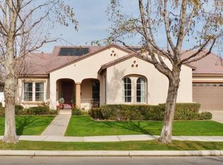 12112 Parkerhill Dr, Bakersfield, CA 93311