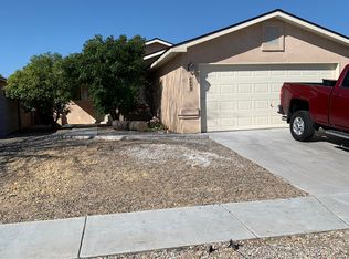 6609 Amberside Rd NW, Albuquerque, NM 87120