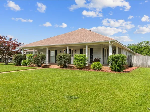 3830 Indian Bend Cir, Northport, AL 35473