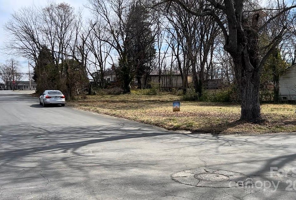1st image of 402 Foy Ave