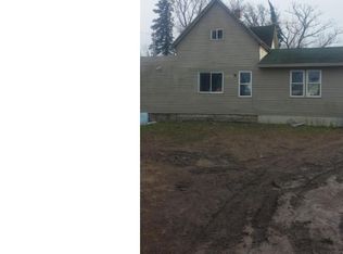 5536 Pokegama Lake Rd, Grasston, MN 55030