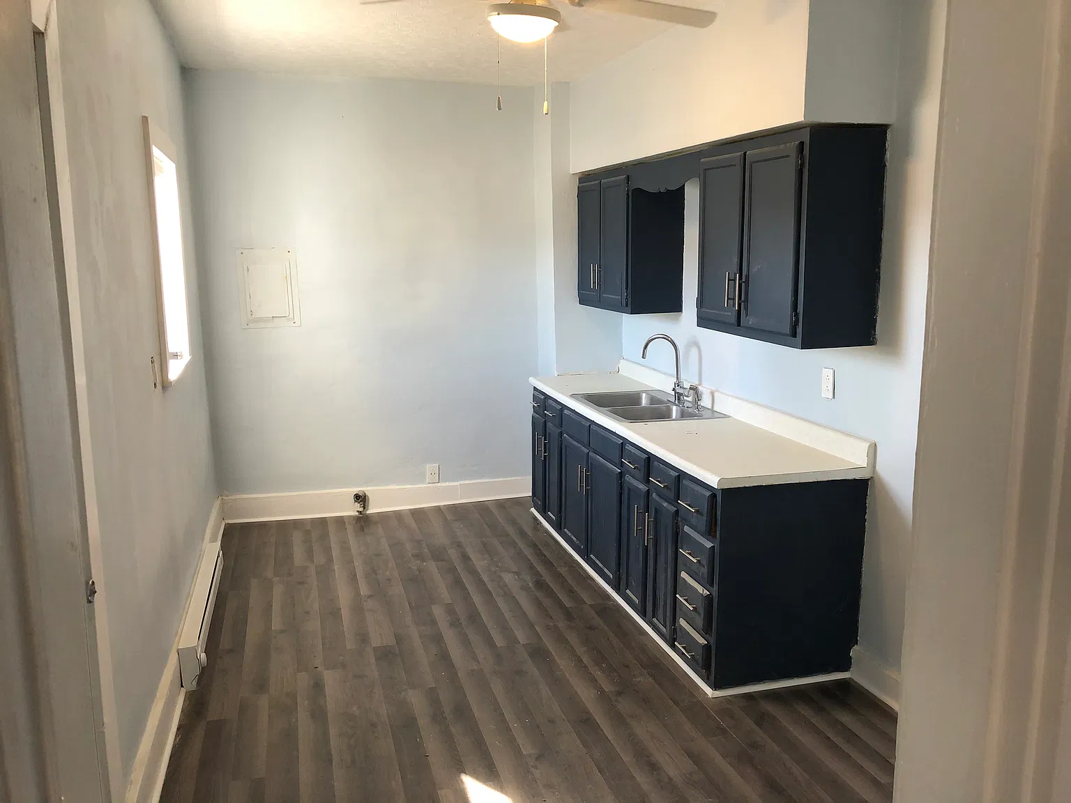3 bed, 1300 sqft, $950 — Photo 3