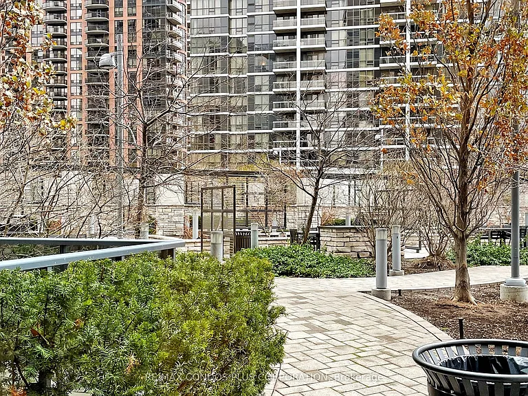 5 Sheppard Ave E #3721 — Photo 16