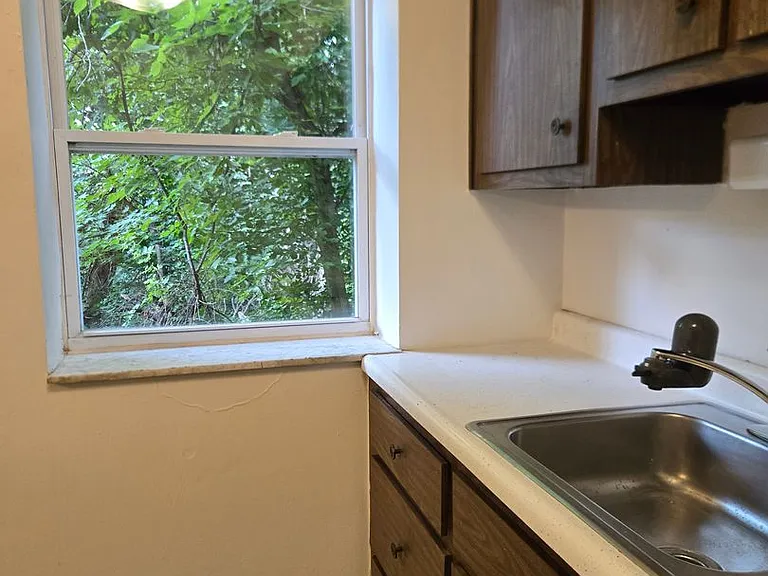 305 Aqua Ct — Photo 17