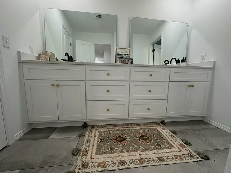 2554 N Lansing Ave — Photo 5